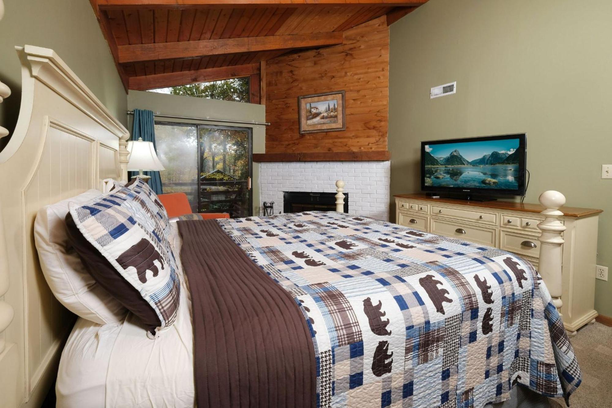 הוילה גטלינבורג Cabin On The Creek מראה חיצוני תמונה